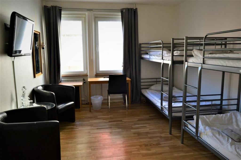 Green Door Hotel Soderakra Ngoại thất bức ảnh
